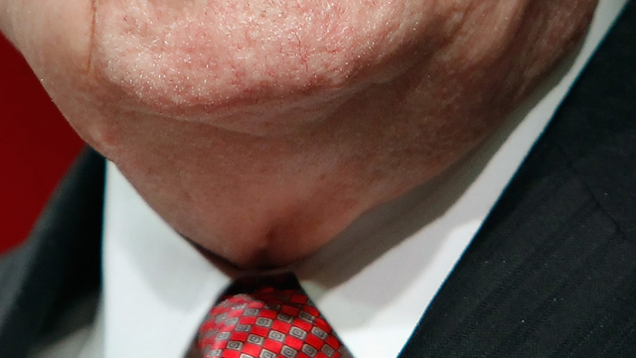 Illustration for article titled The Necks Of Wealth: Here Are 7 Billionaires’ Throats